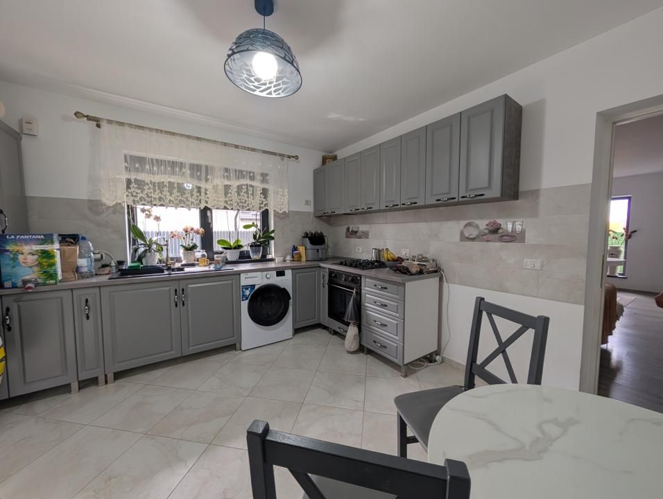 Casă cu 3 camere de vânzare în Central, Hemeius – fotografia 6 din 13