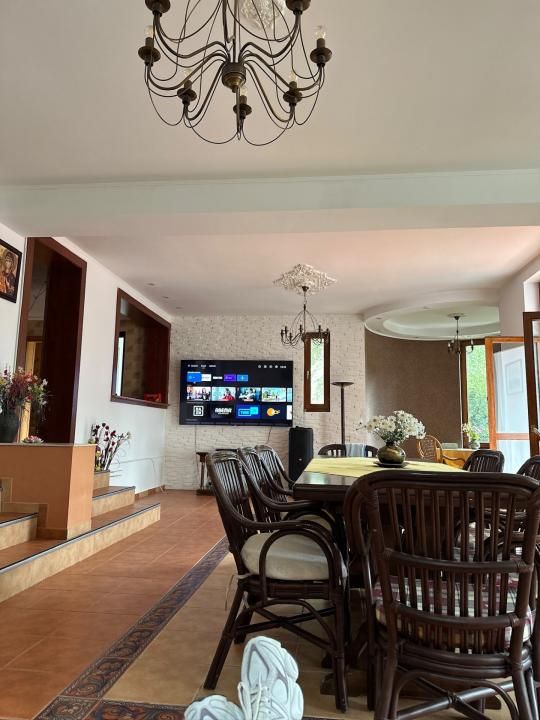Hotel / pensiune cu 7 camere de vânzare în Central, Predeal – fotografia 4 din 8