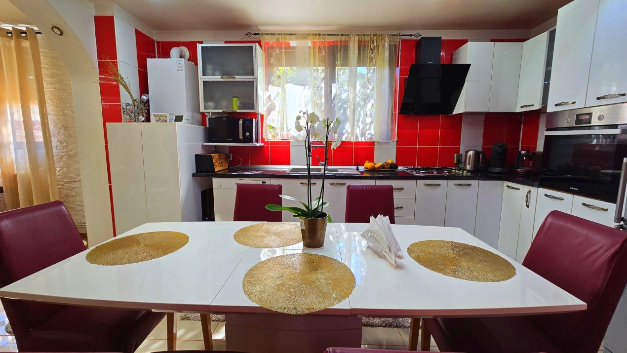 Casă cu 8 camere de vânzare în Central, Afumați – fotografia 34 din 91