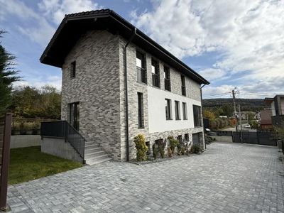 Casă cu 5 camere de vânzare în Faget / Vila Tusa, Cluj-Napoca – fotografia 2 din 34