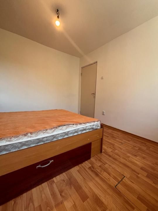 Apartament cu 2 camere de vânzare în Central, Găești – fotografia 5 din 16