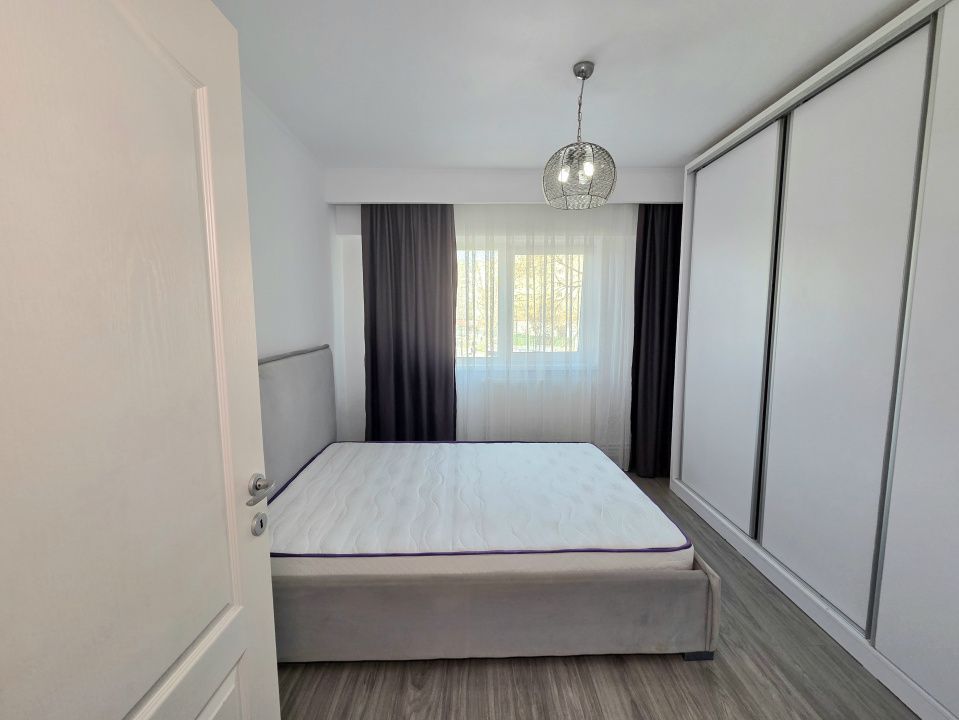 Apartament cu 3 camere de închiriat în Tomis III, Constanța – fotografia 9 din 13