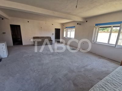 Casă cu 5 camere de vânzare în Miercurea Sibiului – fotografia 3 din 10
