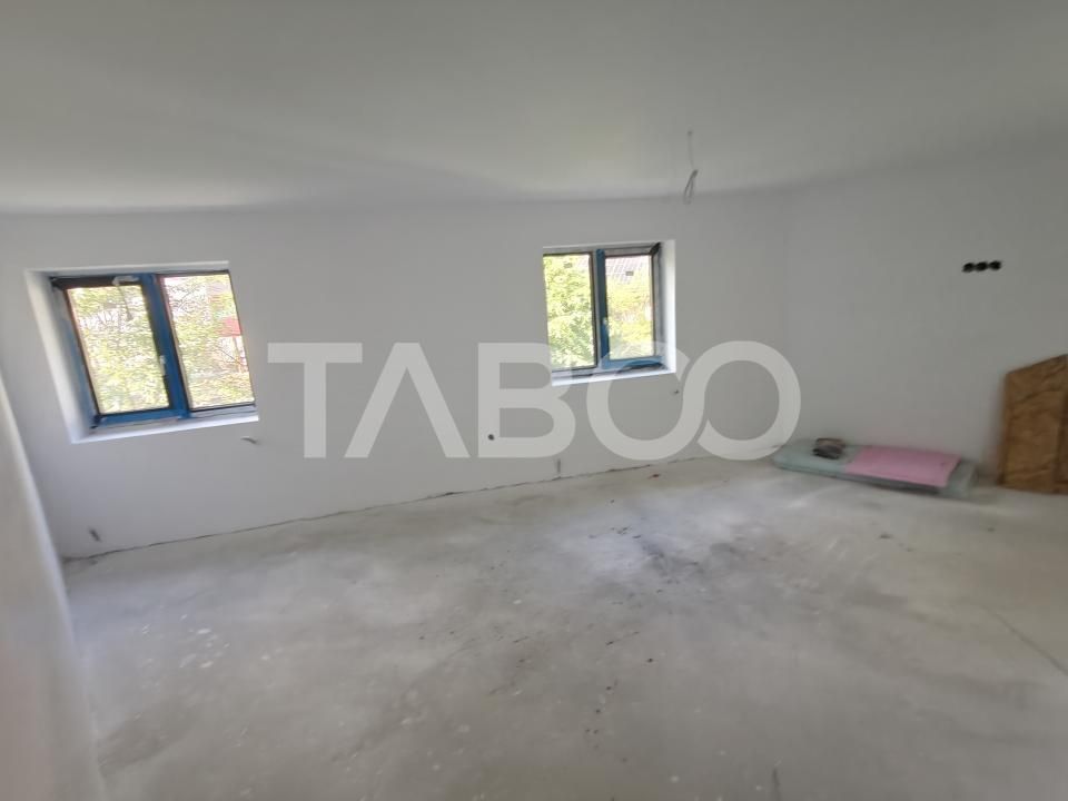 Casă cu 8 camere de vânzare în Cisnadioara – fotografia 27 din 29