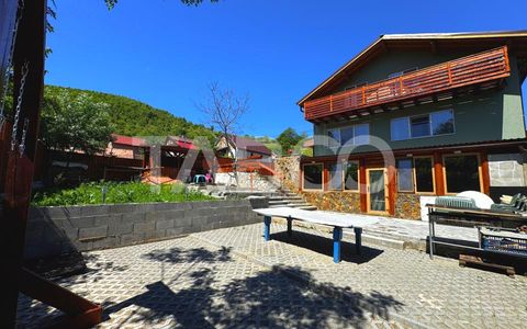 Hotel / pensiune cu 8 camere de vânzare în Rășinari