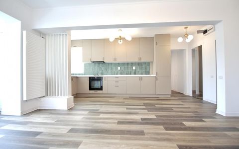 Apartament cu 3 camere de închiriat în Teiul Doamnei, București