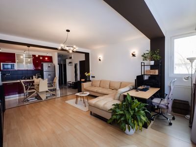 Apartament cu 3 camere de vânzare în Colentina, București – fotografia 2 din 13