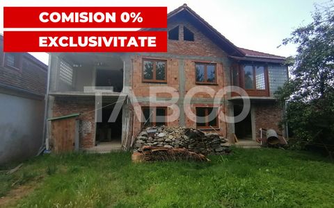 Casă cu 6 camere de vânzare în Săliște
