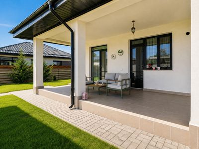 Casă cu 4 camere de închiriat în Corbeanca – fotografia 3 din 21
