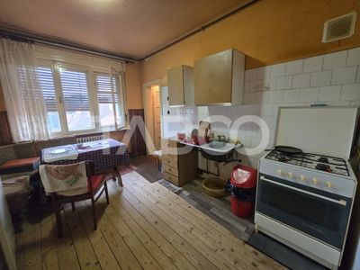 Apartament cu 4 camere de vânzare în Sub Arini, Sibiu – fotografia 4 din 12