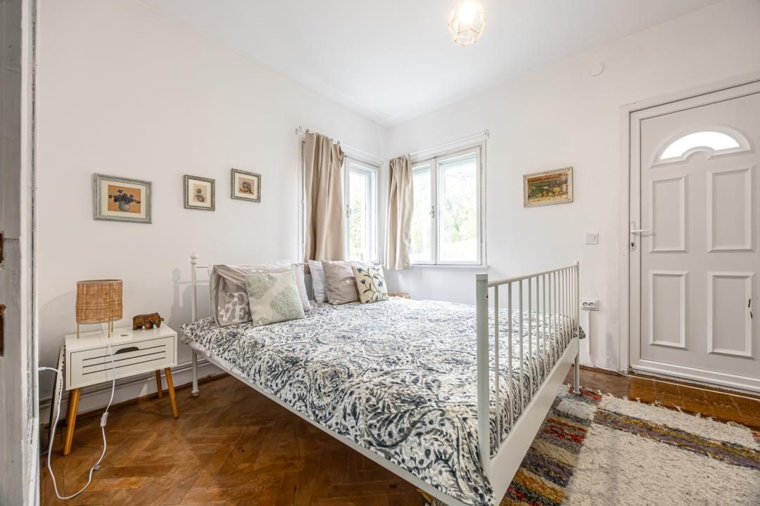 Casă cu 7 camere de vânzare în Central, Bran – fotografia 18 din 38