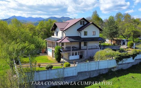 Casă cu 6 camere de vânzare în Berislavesti