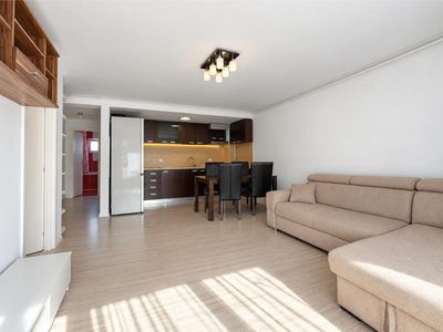 Apartament cu 3 camere de vânzare în Teilor, Florești – fotografia 3 din 15