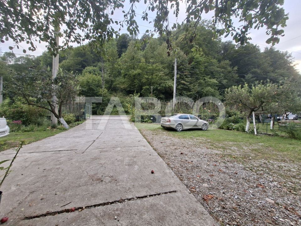 Casă cu 29 camere de vânzare în Valea Macesului – fotografia 38 din 49