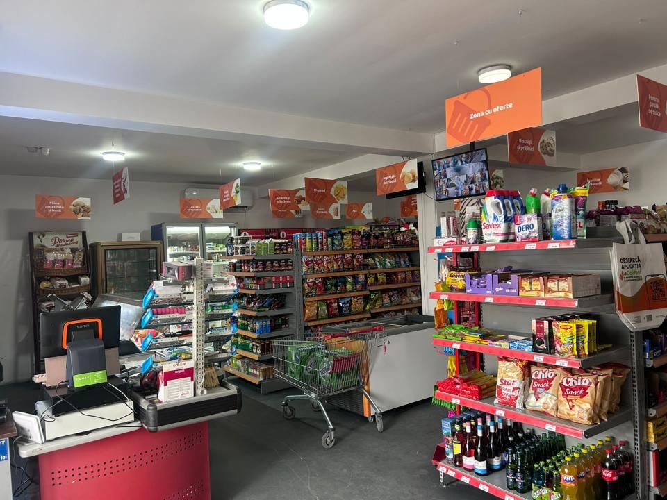 Spațiu comercial cu 3 camere de vânzare în Central, Tamadau Mare – fotografia 2 din 24