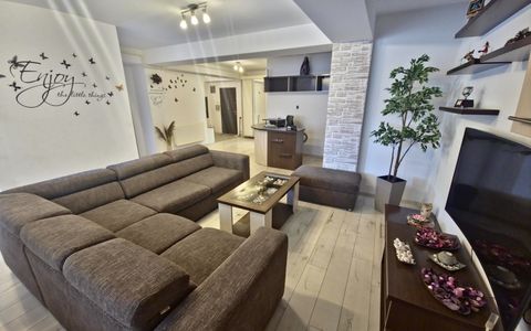 Apartament cu 3 camere de vânzare în Primo, Constanța