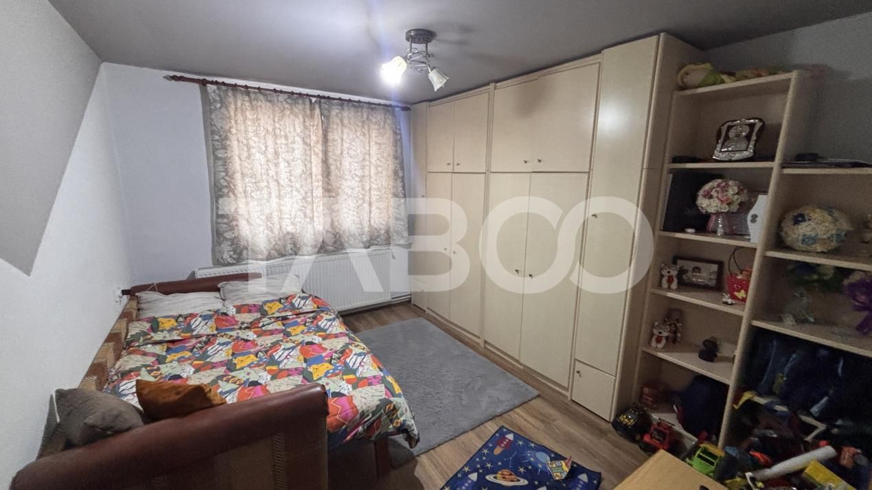 Casă cu 5 camere de vânzare în Seica Mare – fotografia 4 din 14