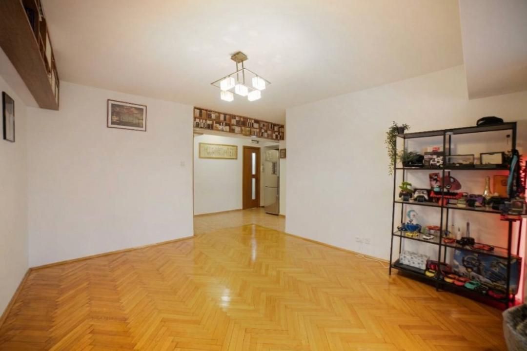 Apartament cu 4 camere de vânzare în Iancului, București – fotografia 2 din 15