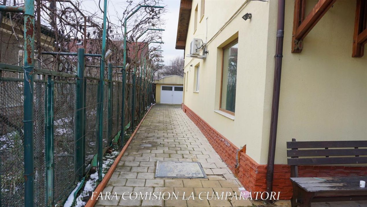 Casă cu 7 camere de vânzare în 1 Mai, Râmnicu Vâlcea – fotografia 22 din 25