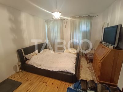 Casă cu 6 camere de vânzare în Nou – fotografia 5 din 27