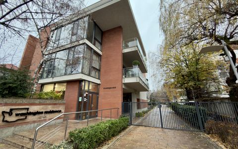 Apartament cu 5 camere de închiriat în Victoriei, București