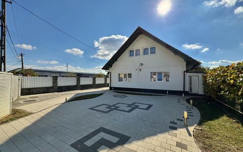 Casă cu 7 camere de vânzare în Tineretului, Sibiu