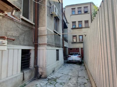 Apartament cu 4 camere de vânzare în Unirii, București – fotografia 2 din 13