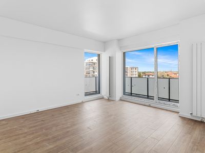 Apartament cu 2 camere de vânzare în Mamaia-Sat – fotografia 2 din 26