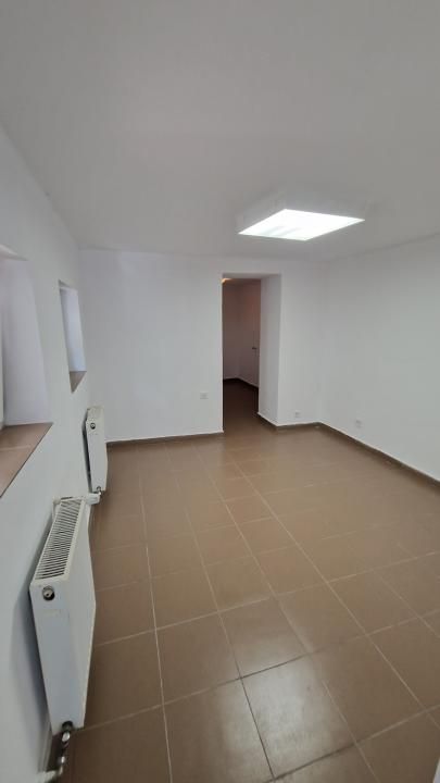 Casă cu 6 camere de închiriat în Calea Calarasilor, București – fotografia 13 din 14