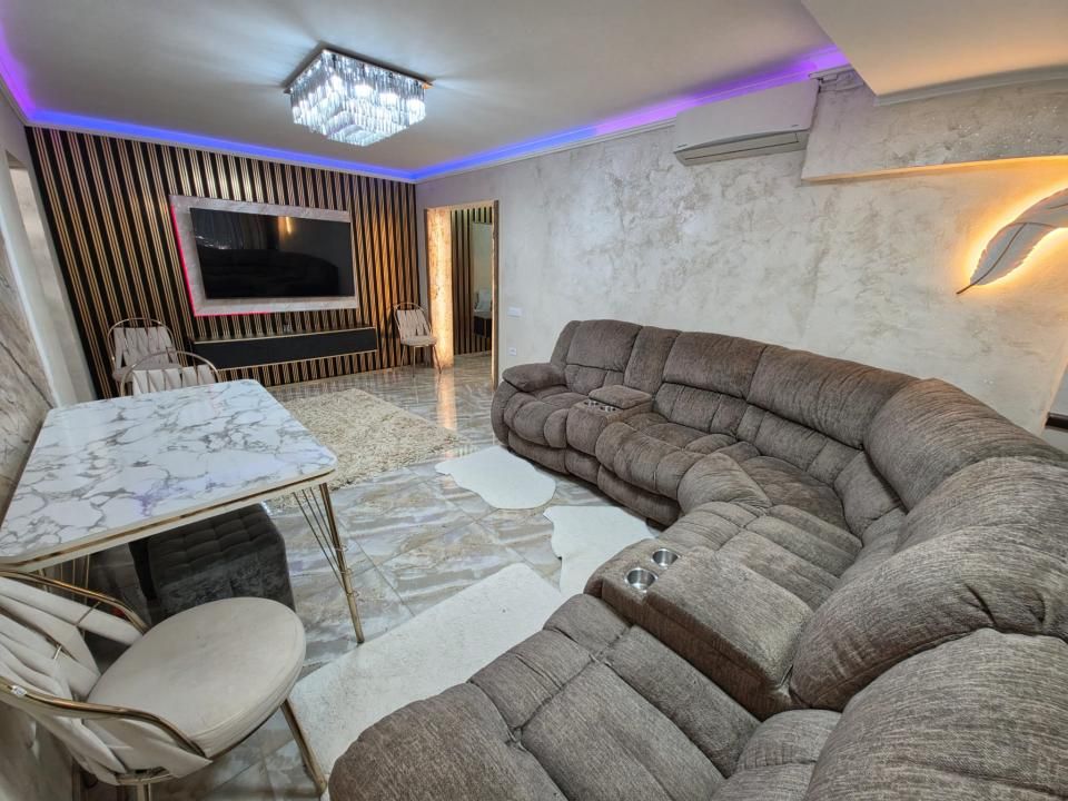 Apartament cu 4 camere de vânzare în Tomis Nord, Constanța – fotografia 1 din 17