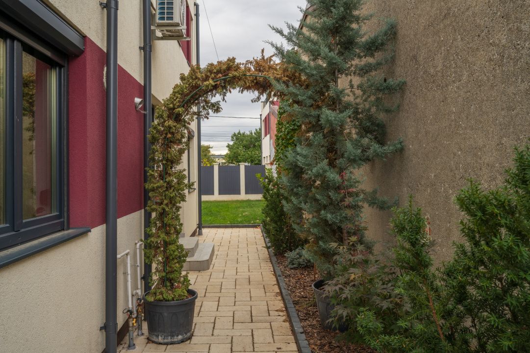 Casă cu 4 camere de vânzare în Alexandriei, București – fotografia 33 din 35