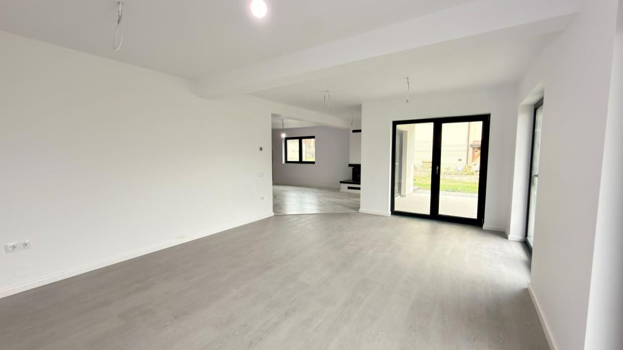 Casă cu 4 camere de vânzare în Sud-Vest, Cisnadioara – fotografia 1 din 25