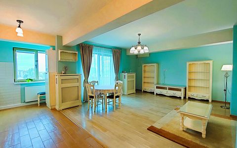 Apartament cu 3 camere de vânzare în Central, Mamaia-Sat