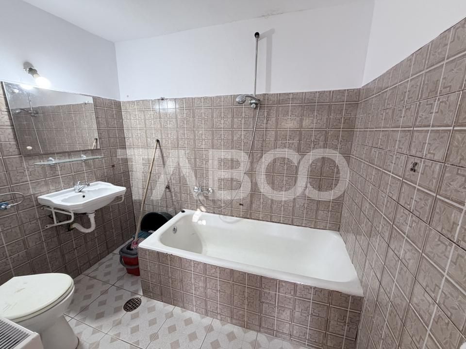 Casă cu 3 camere de vânzare în Sura Mare – fotografia 8 din 12