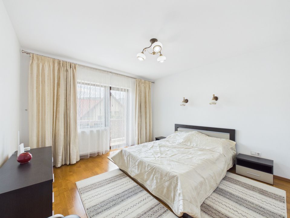 Casă cu 10 camere de vânzare în Tohanu Nou – fotografia 18 din 46