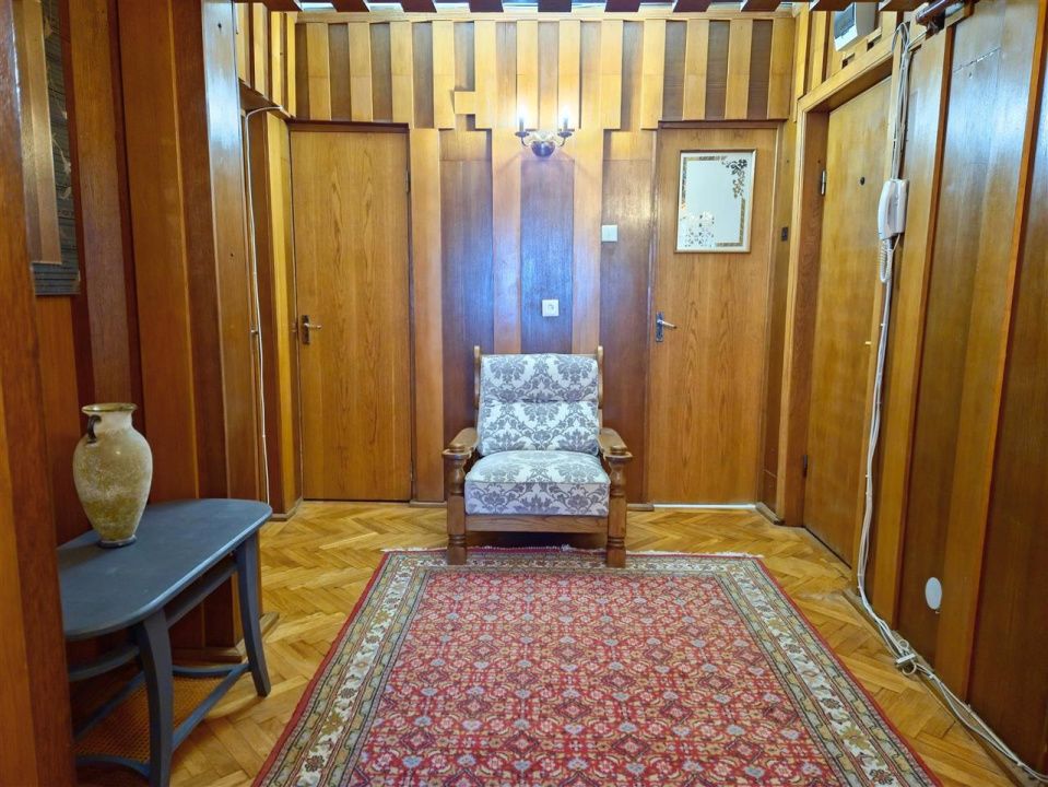Apartament cu 3 camere de închiriat în Central, Râmnicu Vâlcea – fotografia 15 din 15