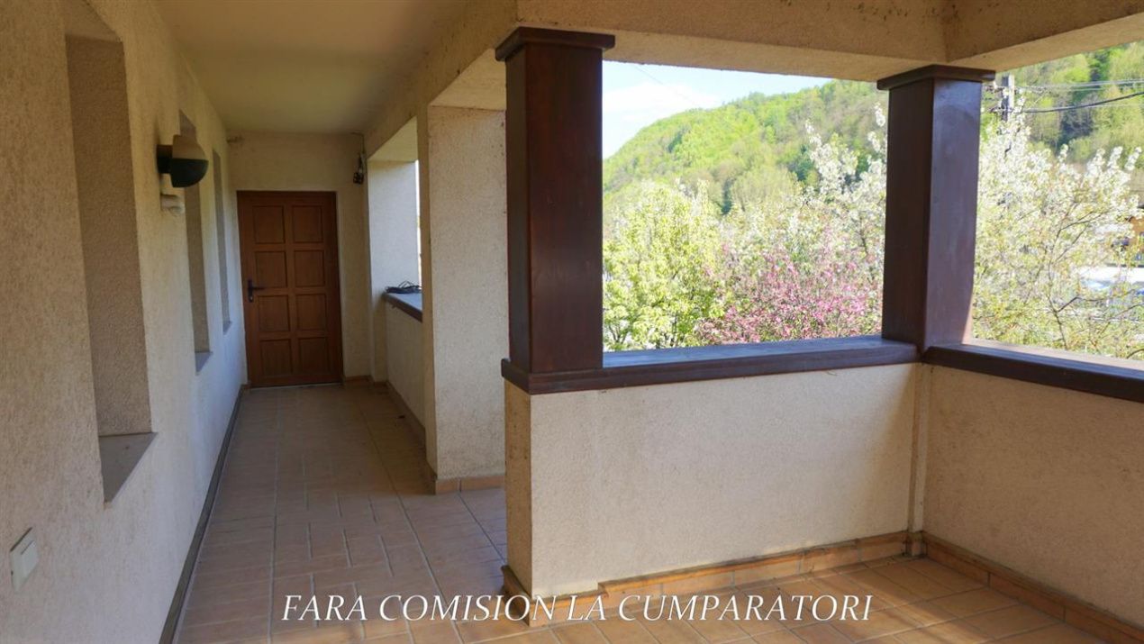 Casă cu 5 camere de vânzare în Muereasca – fotografia 3 din 30