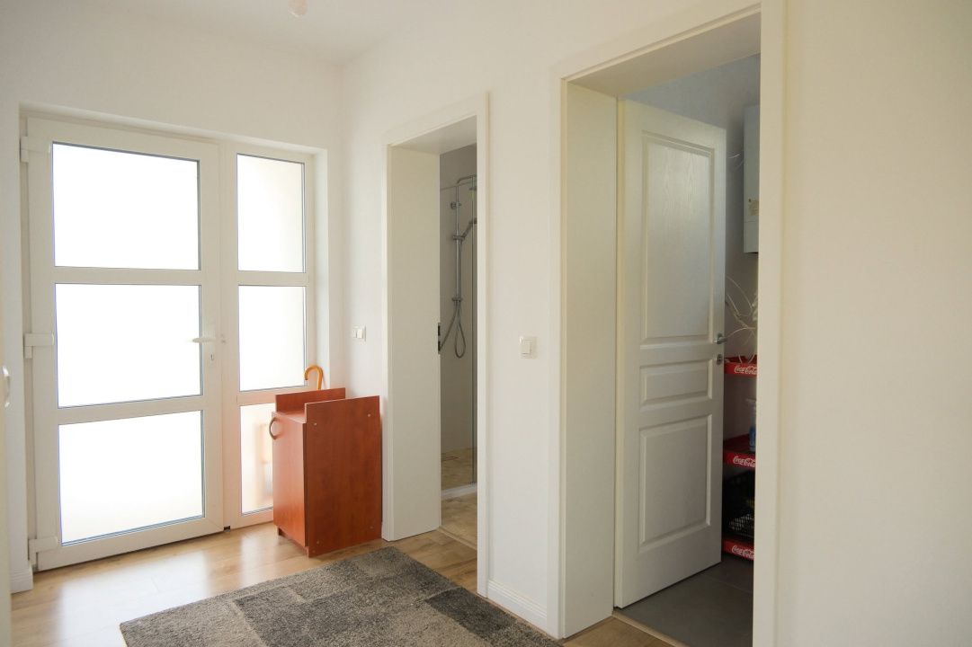 Casă cu 5 camere de vânzare în Central, Pata – fotografia 21 din 50