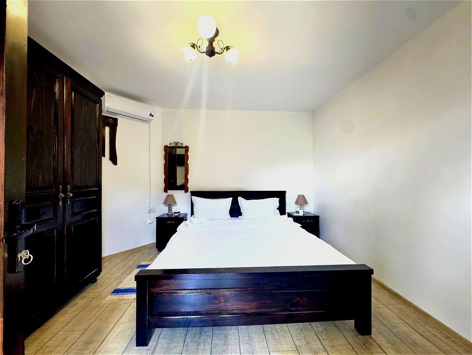 Hotel / pensiune cu 11 camere de vânzare în Central, Târgu Ocna – fotografia 28 din 30