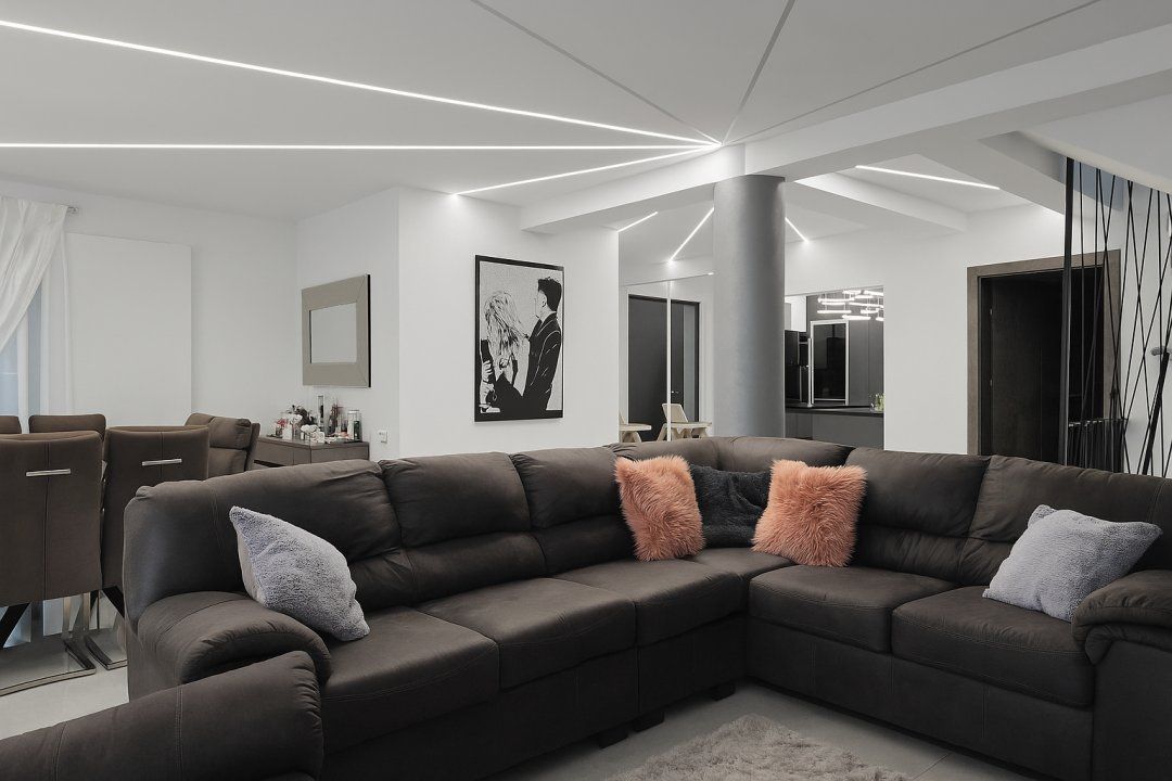 Casă cu 6 camere de vânzare în Domnești – fotografia 5 din 25