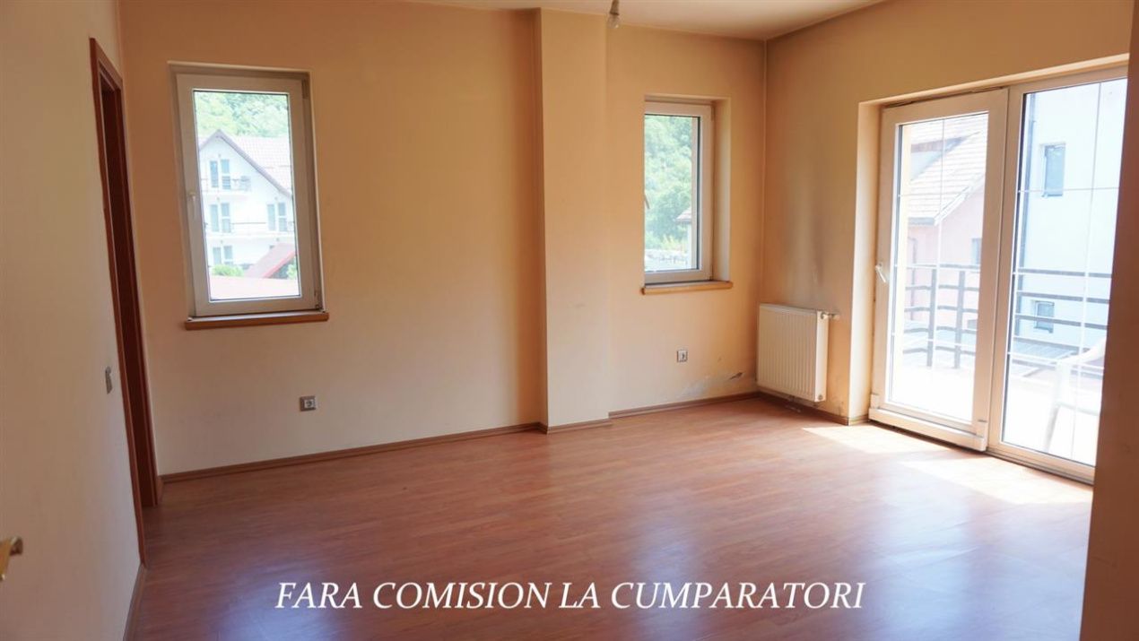 Casă cu 12 camere de vânzare în Călimănești – fotografia 19 din 37