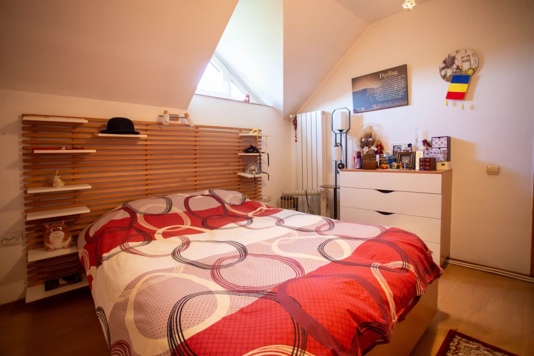 Casă cu 6 camere de vânzare în Comănești – fotografia 39 din 72