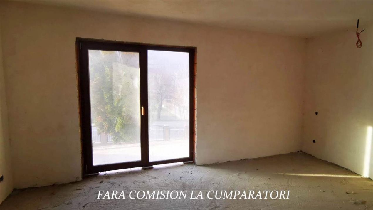 Casă cu 6 camere de vânzare în Sud, Băile Olănești – fotografia 8 din 25