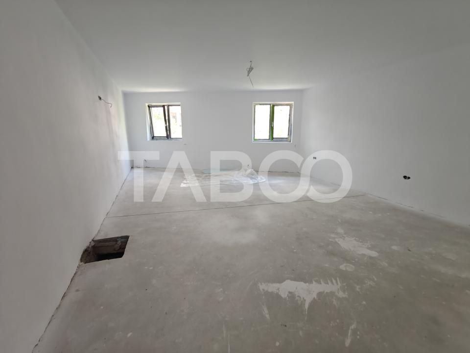 Casă cu 8 camere de vânzare în Cisnadioara – fotografia 29 din 29