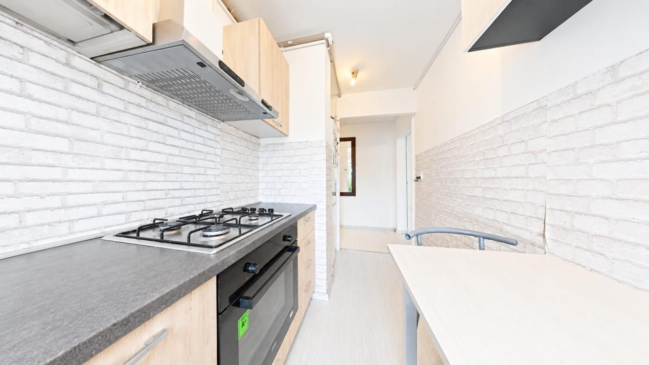 Apartament cu 3 camere de vânzare în Grivitei, Brașov – fotografia 7 din 10