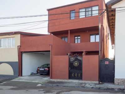 Casă cu 8 camere de vânzare în Est, Voluntari – fotografia 2 din 65