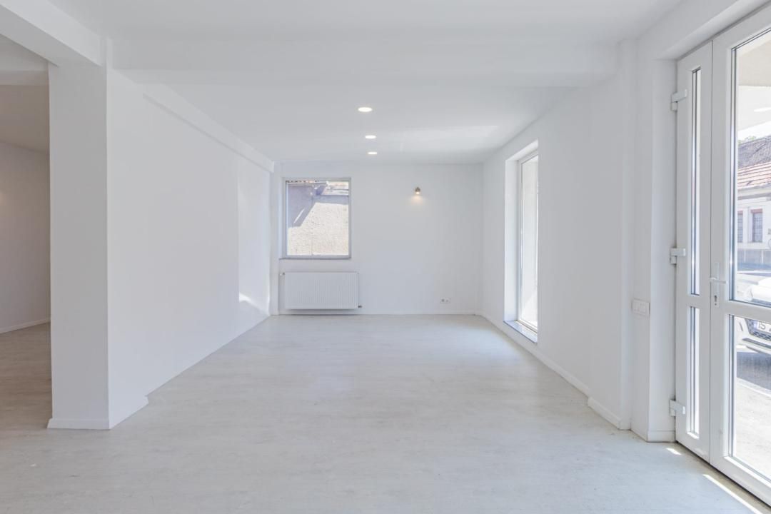 Spațiu comercial cu 2 camere de închiriat în Brasovul Vechi, Brașov – fotografia 2 din 8