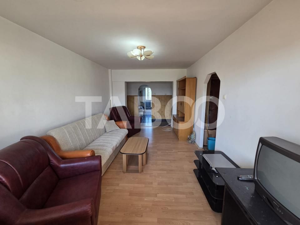 Apartament cu 3 camere de vânzare în Făgăraș – fotografia 1 din 10