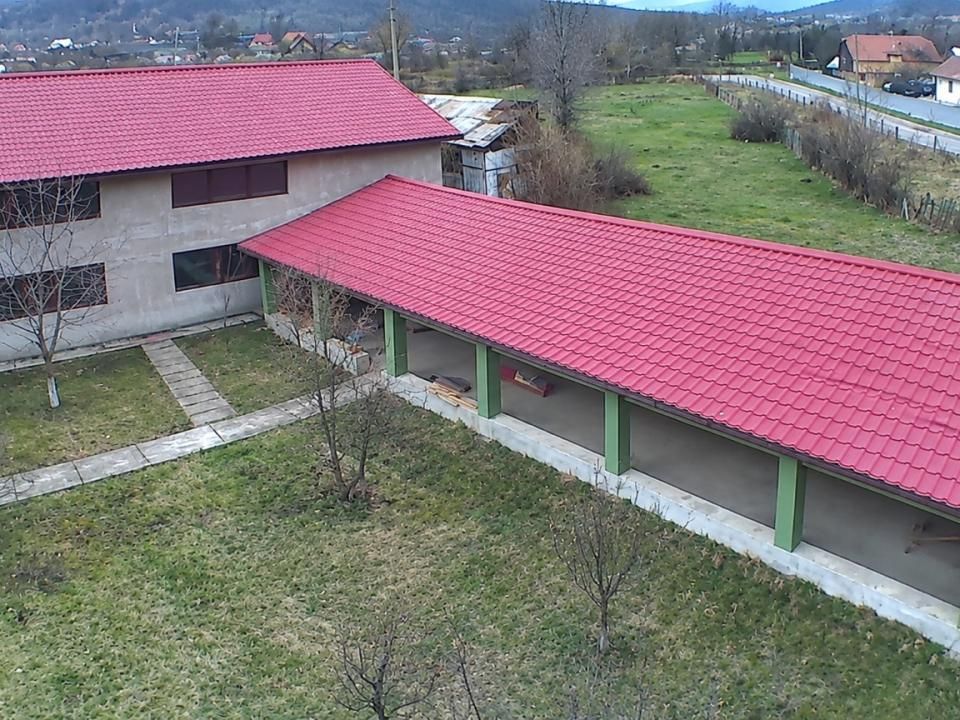 Spațiu industrial cu 15 camere de vânzare în Comănești – fotografia 2 din 10