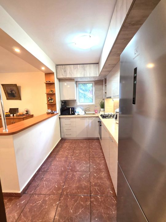 Casă cu 6 camere de vânzare în Est, Bragadiru – fotografia 7 din 22